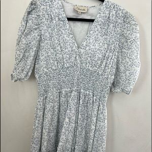 CLEOBELLA white & blue floral dress, size M, V neck, never worn